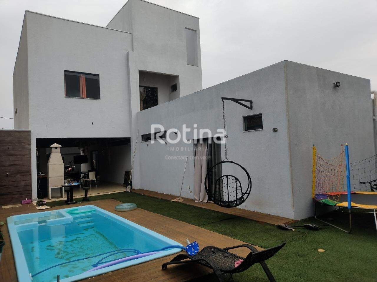 Casa à venda, 5 quartos em Uberlândia no bairro Jardim Inconfidência no valor de R$ 1.200.000,00 - Rotina Imobiliária: 