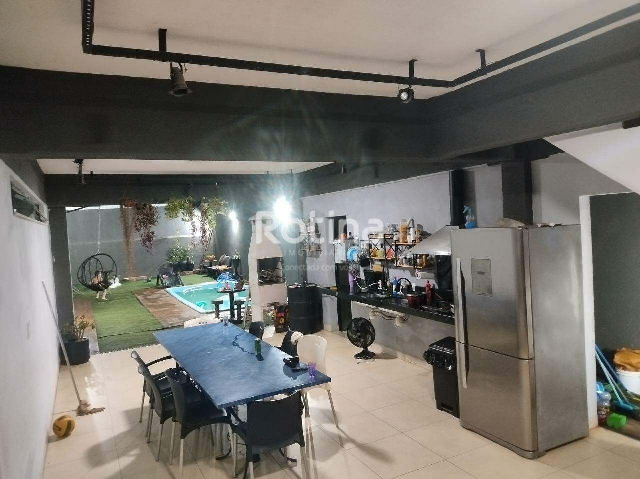 Casa à venda, 5 quartos em Uberlândia no bairro Jardim Inconfidência no valor de R$ 1.200.000,00 - Rotina Imobiliária: 