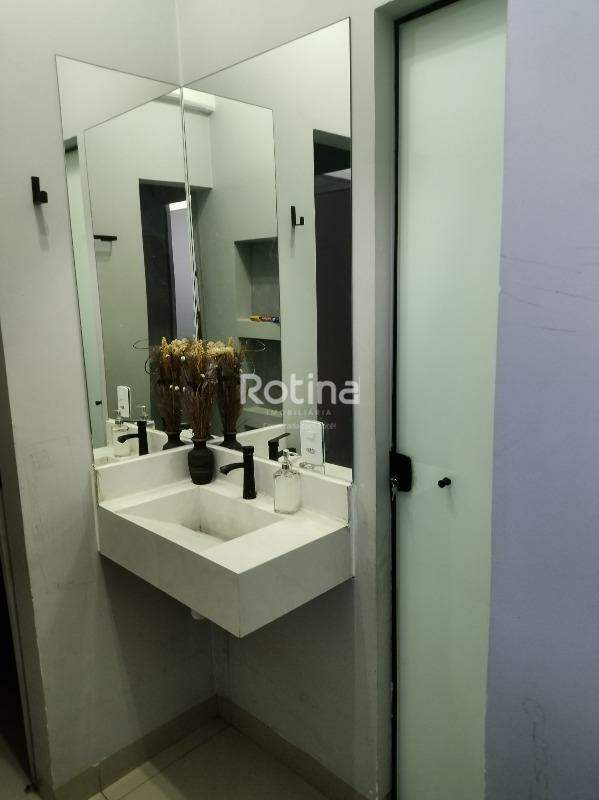 Casa à venda, 5 quartos em Uberlândia no bairro Jardim Inconfidência no valor de R$ 1.200.000,00 - Rotina Imobiliária: 