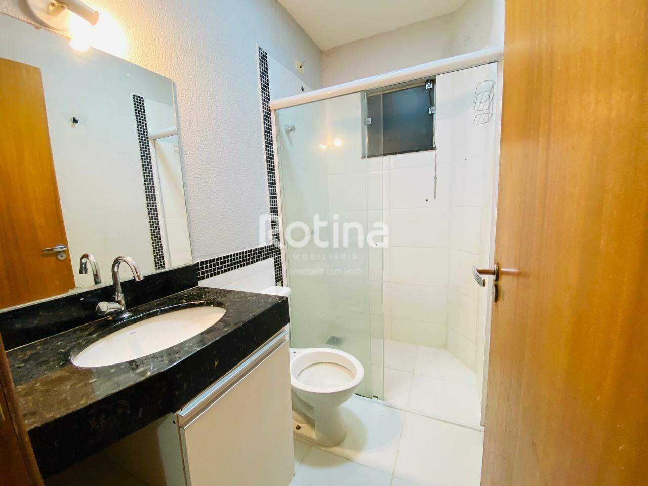 Apartamento à venda, 3 quartos em Uberlândia no bairro Vigilato Pereira no valor de R$ 350.000,00 - Rotina Imobiliária: 