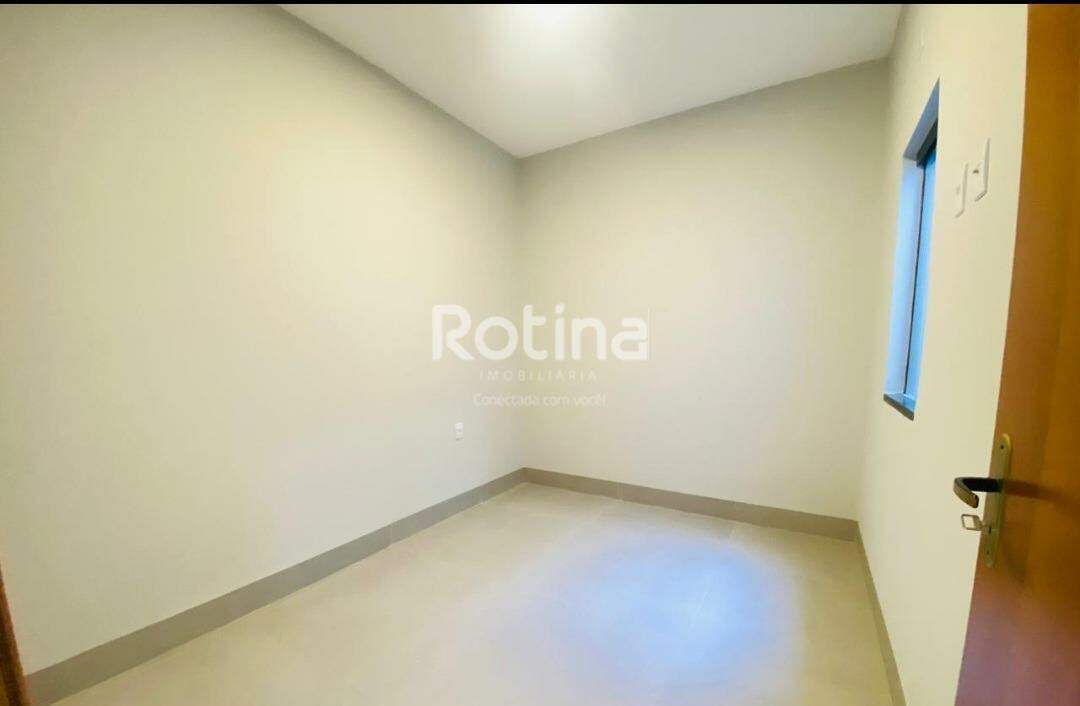 Casa à venda, 3 quartos em Uberlândia no bairro Shopping Park no valor de R$ 440.000,00 - Rotina Imobiliária: 