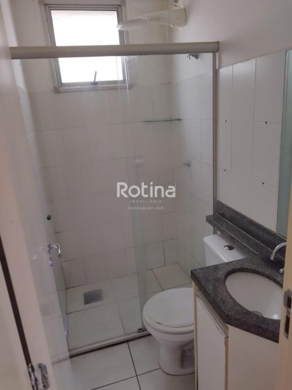 Apartamento para alugar, 2 quartos em Uberlândia no bairro Chacaras Tubalina e Quartel no valor de R$ 900,00 - Rotina Imobiliária: 