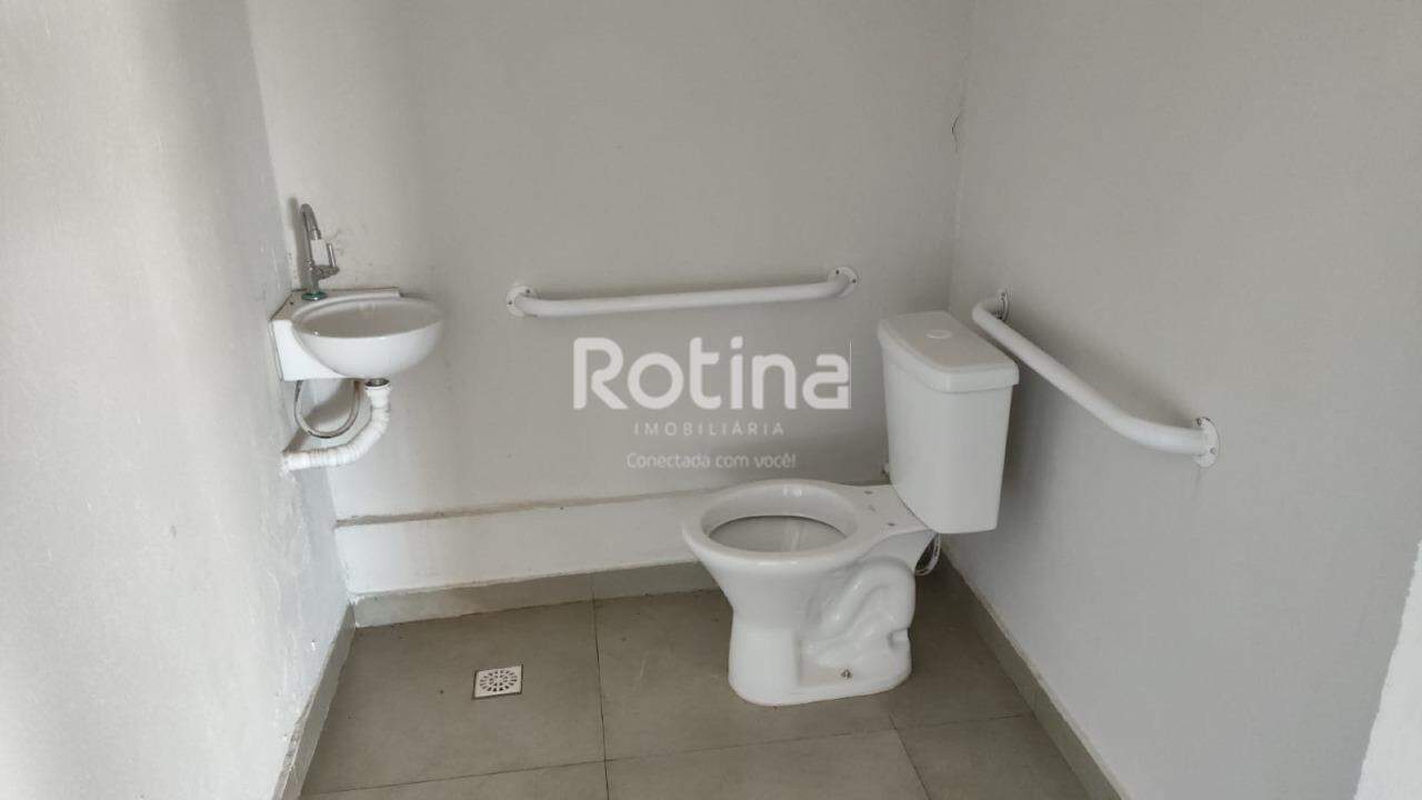 Galpão para alugar, em Uberlândia no bairro Segismundo Pereira no valor de R$ 16.000,00 - Rotina Imobiliária: 