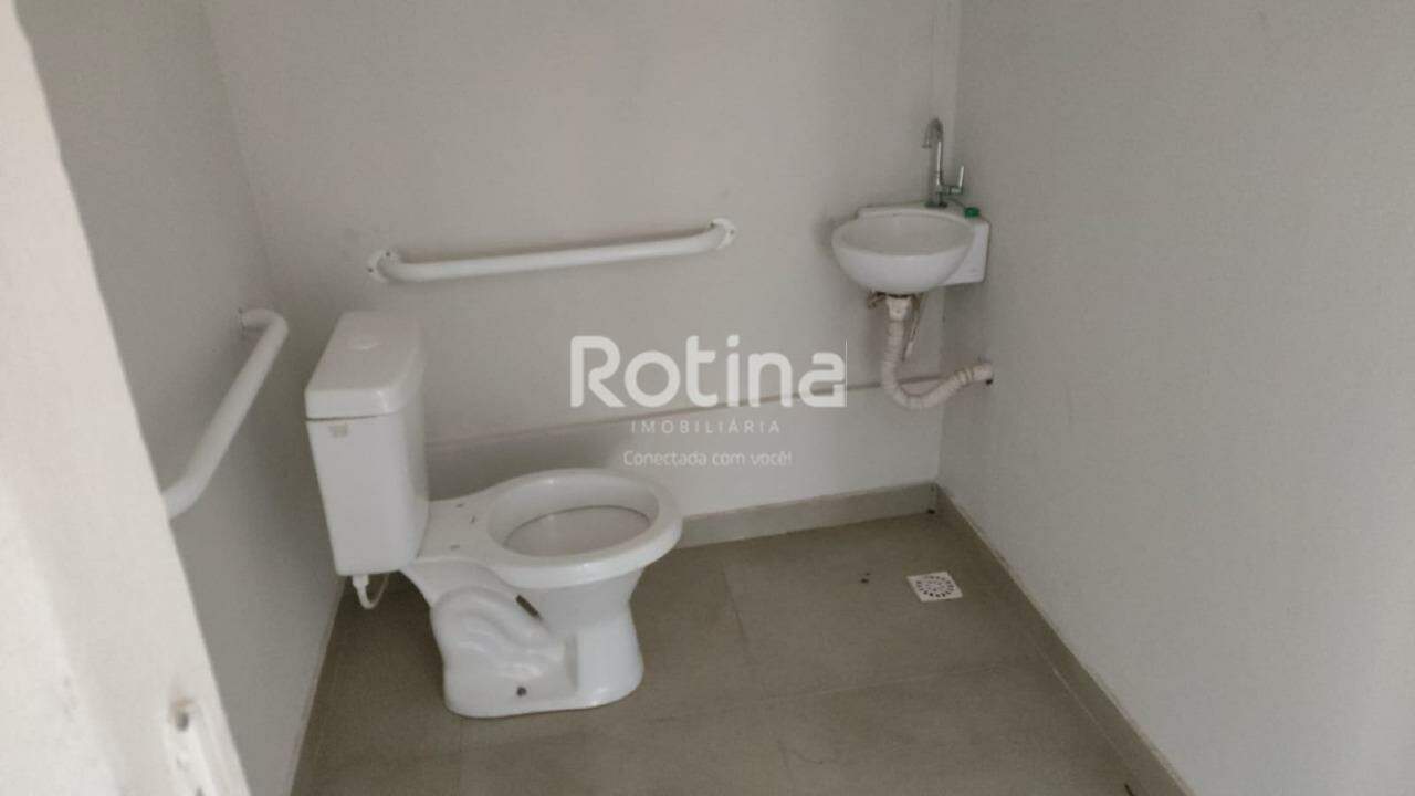 Galpão para alugar, em Uberlândia no bairro Segismundo Pereira no valor de R$ 16.000,00 - Rotina Imobiliária: 