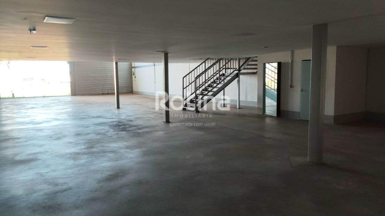 Galpão para alugar, em Uberlândia no bairro Segismundo Pereira no valor de R$ 16.000,00 - Rotina Imobiliária: 