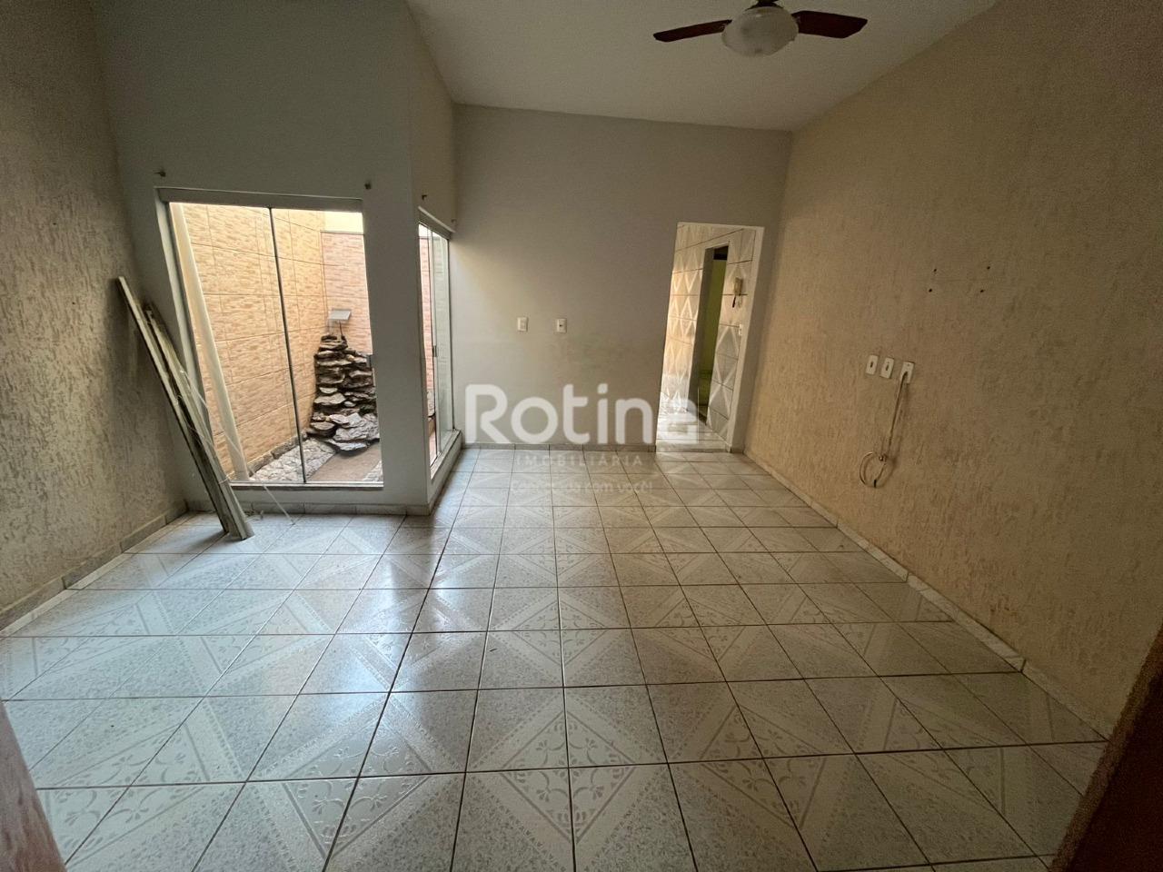 Casa para alugar, 3 quartos em Uberlândia no bairro Santa Rosa no valor de R$ 2.500,00 - Rotina Imobiliária: 