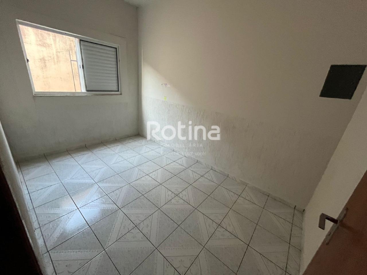 Casa para alugar, 3 quartos em Uberlândia no bairro Santa Rosa no valor de R$ 2.500,00 - Rotina Imobiliária: 