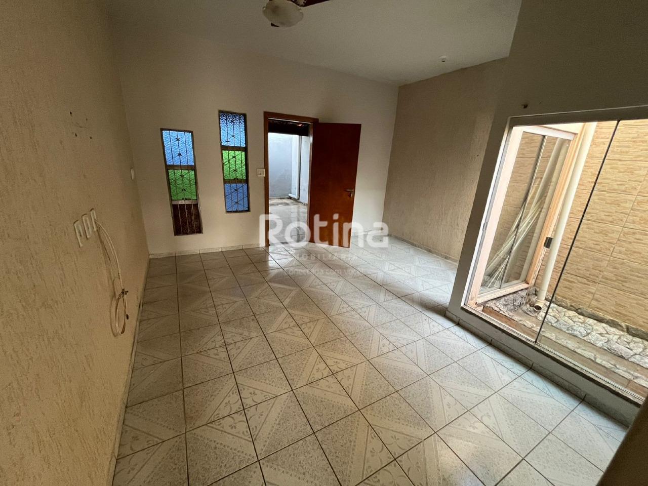 Casa para alugar, 3 quartos em Uberlândia no bairro Santa Rosa no valor de R$ 2.500,00 - Rotina Imobiliária: 