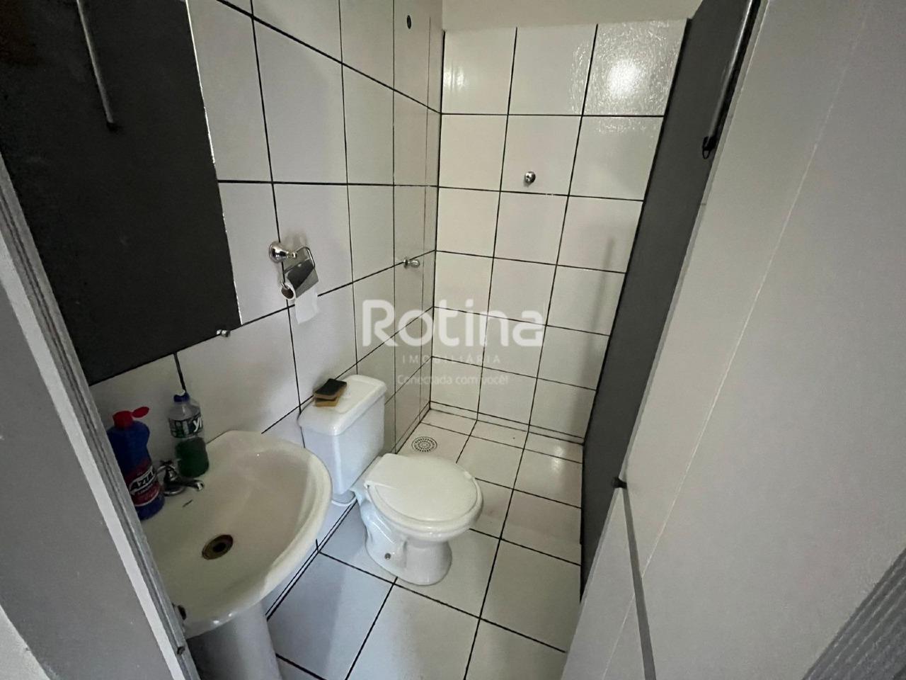 Comercial para alugar, em Uberlândia no bairro Nossa Senhora Aparecida no valor de R$ 1.600,00 - Rotina Imobiliária: 