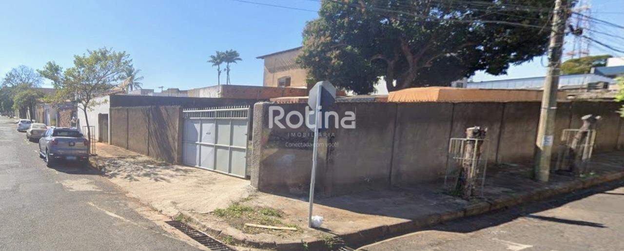 Terreno para alugar, em Uberlândia no bairro Umuarama no valor de R$ 1.000,00 - Rotina Imobiliária: 