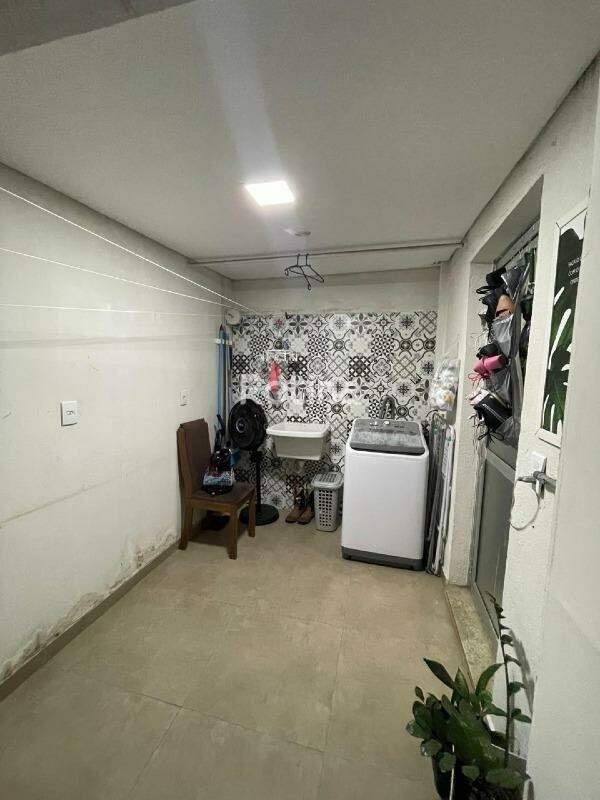 Apartamento à venda, 2 quartos em Uberlândia no bairro Chacaras Tubalina e Quartel no valor de R$ 200.000,00 - Rotina Imobiliária: 