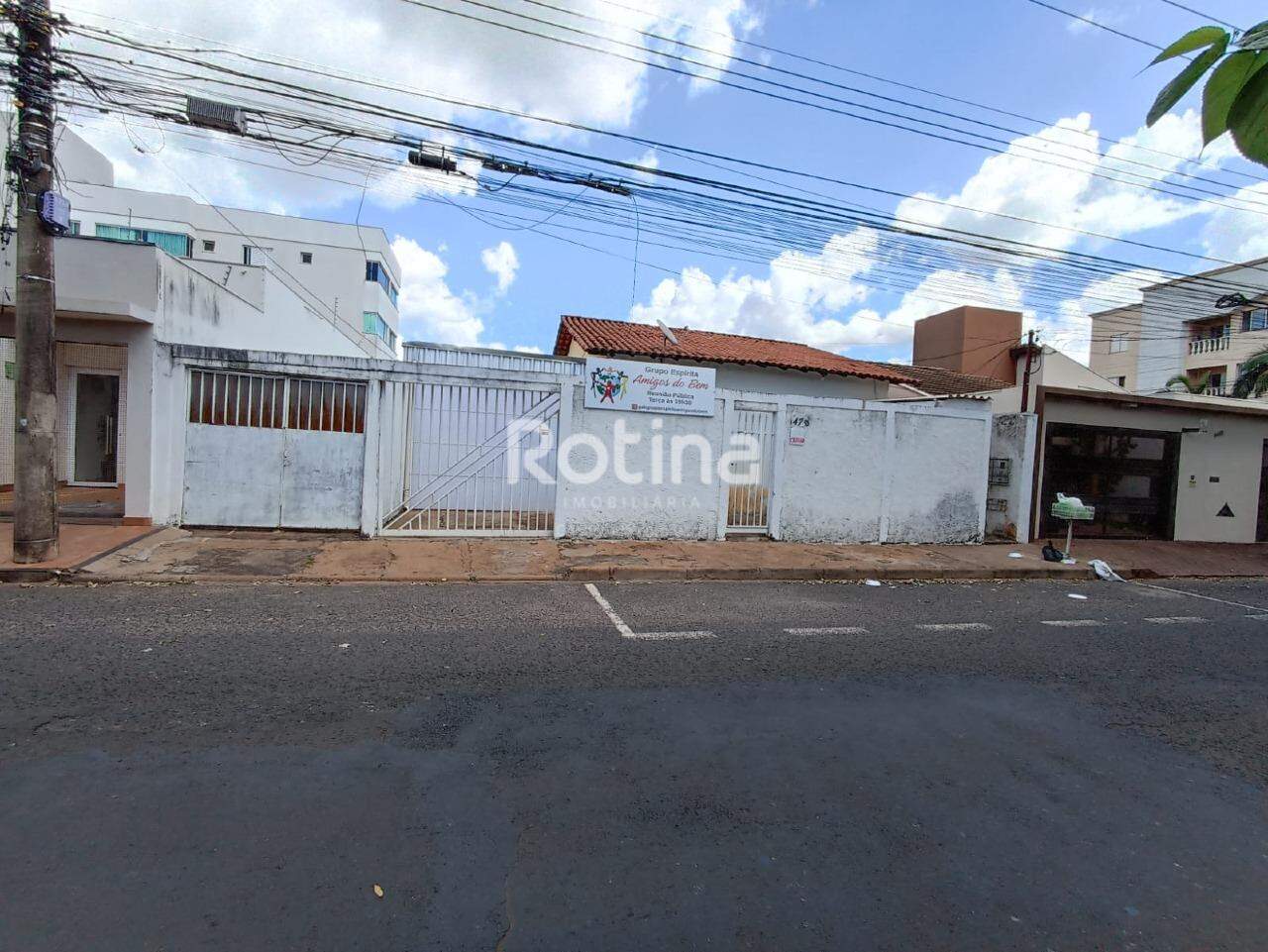 Terreno à venda, em Uberlândia no bairro Santa Mônica no valor de R$ 560.000,00 - Rotina Imobiliária: 