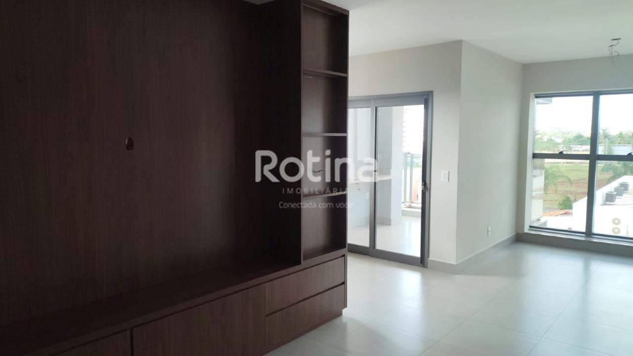 Apartamento para alugar, 3 quartos em Uberlândia no bairro Patrimônio no valor de R$ 3.500,00 - Rotina Imobiliária: 