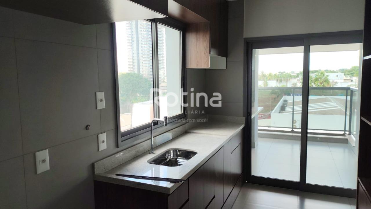 Apartamento para alugar, 3 quartos em Uberlândia no bairro Patrimônio no valor de R$ 3.500,00 - Rotina Imobiliária: 