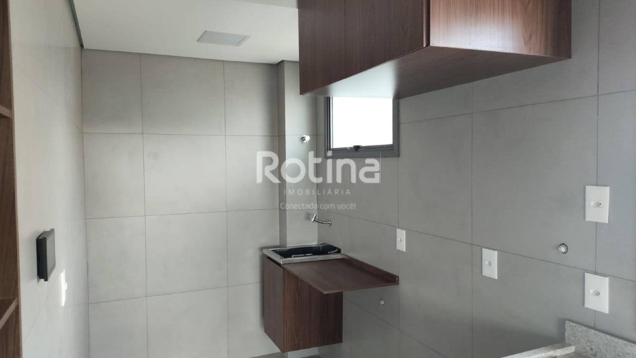 Apartamento para alugar, 3 quartos em Uberlândia no bairro Patrimônio no valor de R$ 3.500,00 - Rotina Imobiliária: 
