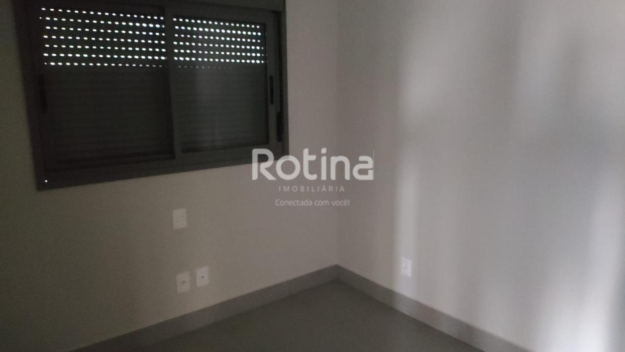 Apartamento para alugar, 3 quartos em Uberlândia no bairro Patrimônio no valor de R$ 3.500,00 - Rotina Imobiliária: 