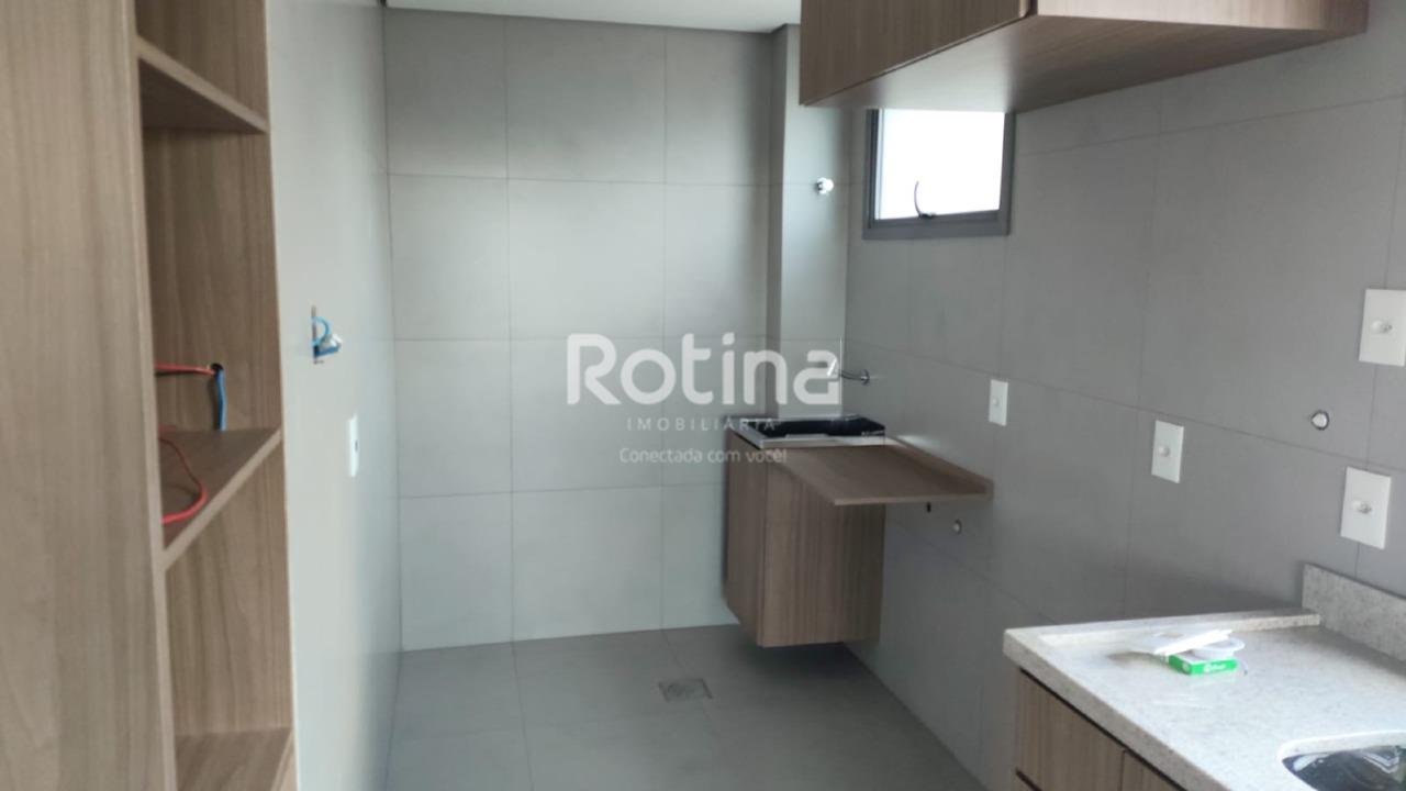 Apartamento para alugar, 3 quartos em Uberlândia no bairro Patrimônio no valor de R$ 3.500,00 - Rotina Imobiliária: 