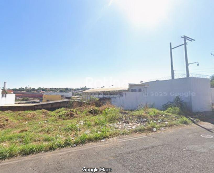 Terreno à venda, em Uberlândia no bairro Osvaldo Rezende no valor de R$ 220.000,00 - Rotina Imobiliária: 