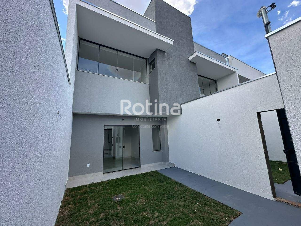 Casa à venda, 2 quartos em Uberlândia no bairro Praça Alto Umuarama no valor de R$ 495.000,00 - Rotina Imobiliária: 