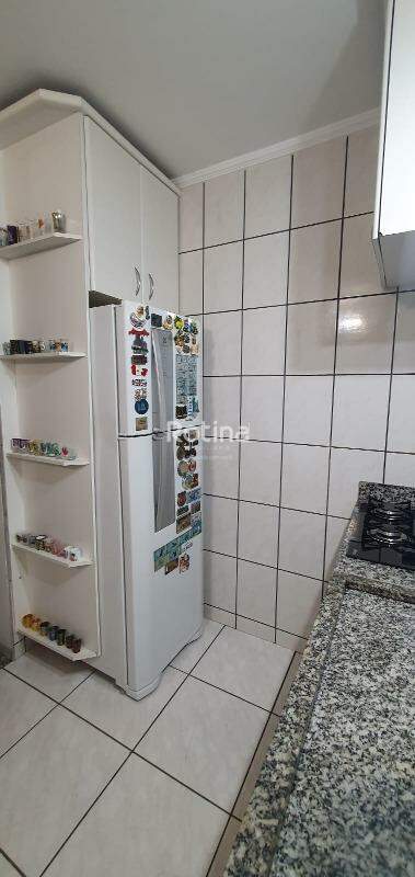 Apartamento à venda, 2 quartos em Uberlândia no bairro Chacaras Tubalina e Quartel no valor de R$ 260.000,00 - Rotina Imobiliária: 