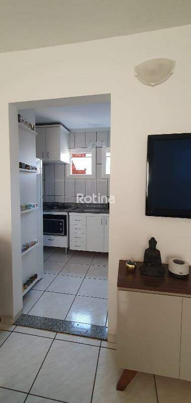 Apartamento à venda, 2 quartos em Uberlândia no bairro Chacaras Tubalina e Quartel no valor de R$ 260.000,00 - Rotina Imobiliária: 
