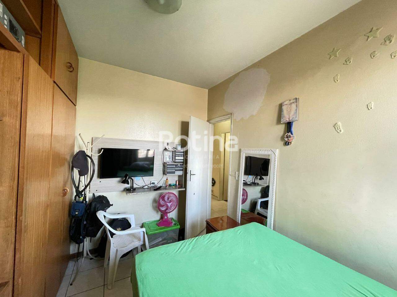 Apartamento à venda, 3 quartos em Uberlândia no bairro Brasil no valor de R$ 270.000,00 - Rotina Imobiliária: 