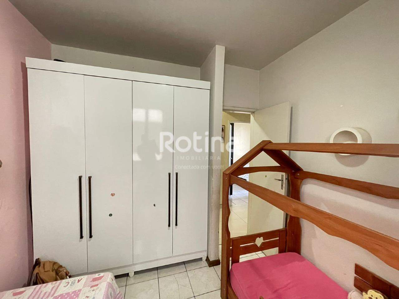 Apartamento à venda, 3 quartos em Uberlândia no bairro Brasil no valor de R$ 270.000,00 - Rotina Imobiliária: 