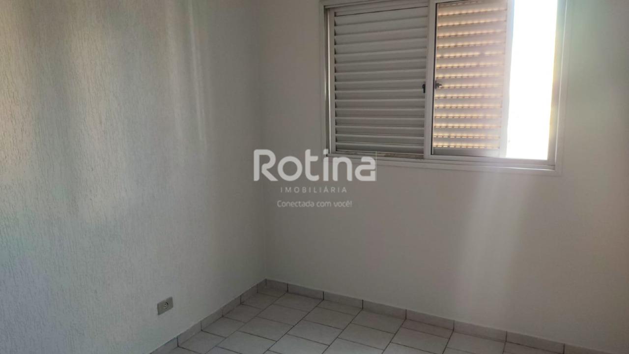 Apartamento para alugar, 3 quartos em Uberlândia no bairro Santa Mônica no valor de R$ 1.800,00 - Rotina Imobiliária: 