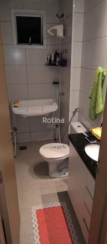 Apartamento à venda, 2 quartos em Uberlândia no bairro Aclimação no valor de R$ 300.000,00 - Rotina Imobiliária: 