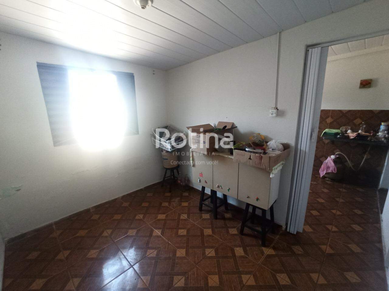 Casa à venda, 3 quartos em Uberlândia no bairro Granada no valor de R$ 370.000,00 - Rotina Imobiliária: 