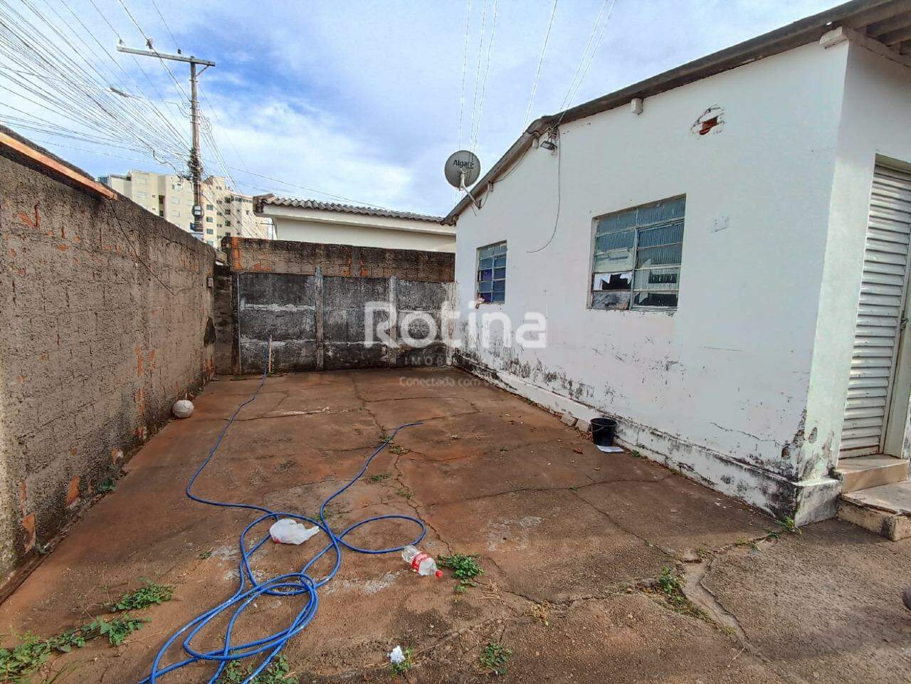Terreno à venda, em Uberlândia no bairro Presidente Roosevelt no valor de R$ 480.000,00 - Rotina Imobiliária: 