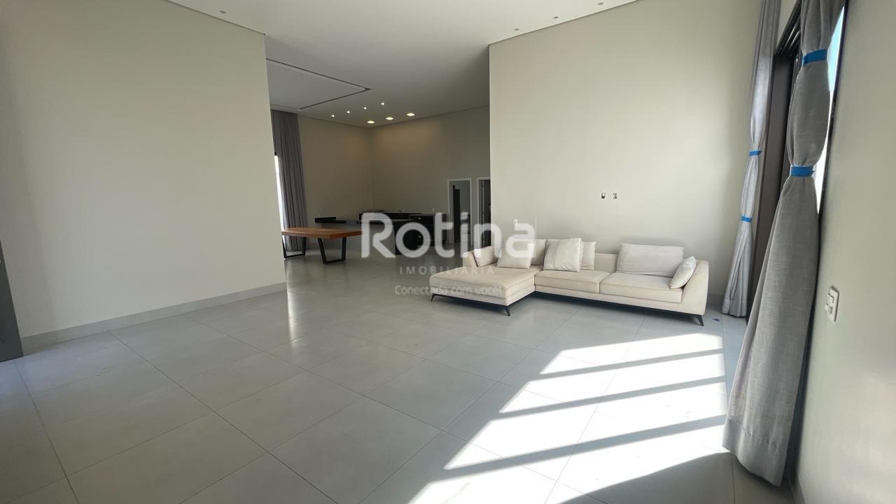 Casa para alugar, 3 quartos em Uberlândia no bairro Gávea no valor de R$ 10.000,00 - Rotina Imobiliária: 