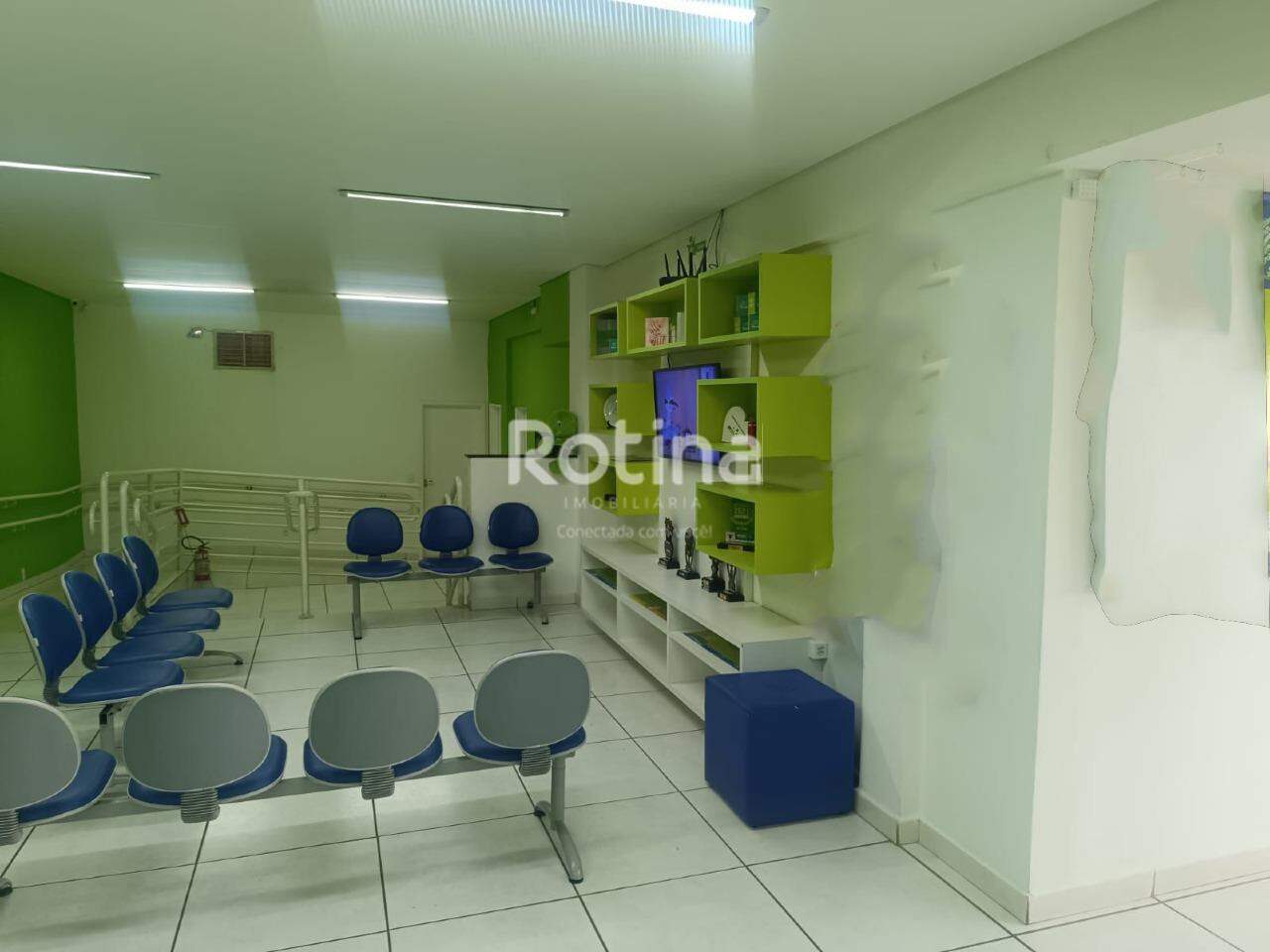 Comercial à venda, em Uberlândia no bairro Santa Mônica no valor de R$ 2.500.000,00 - Rotina Imobiliária: 