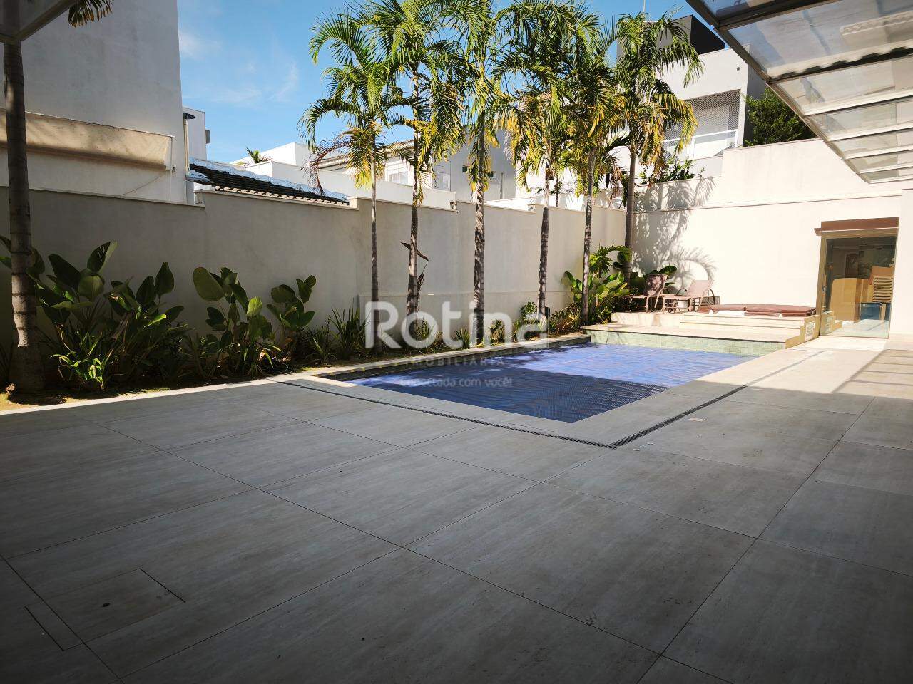 Casa Condomínio Fechado à venda, 4 quartos em Uberlândia no bairro Nova Uberlândia no valor de R$ 5.650.000,00 - Rotina Imobiliária: 