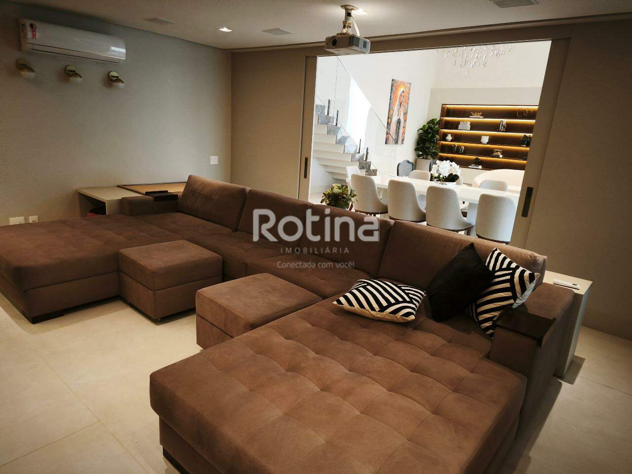 Casa Condomínio Fechado à venda, 4 quartos em Uberlândia no bairro Nova Uberlândia no valor de R$ 5.650.000,00 - Rotina Imobiliária: 