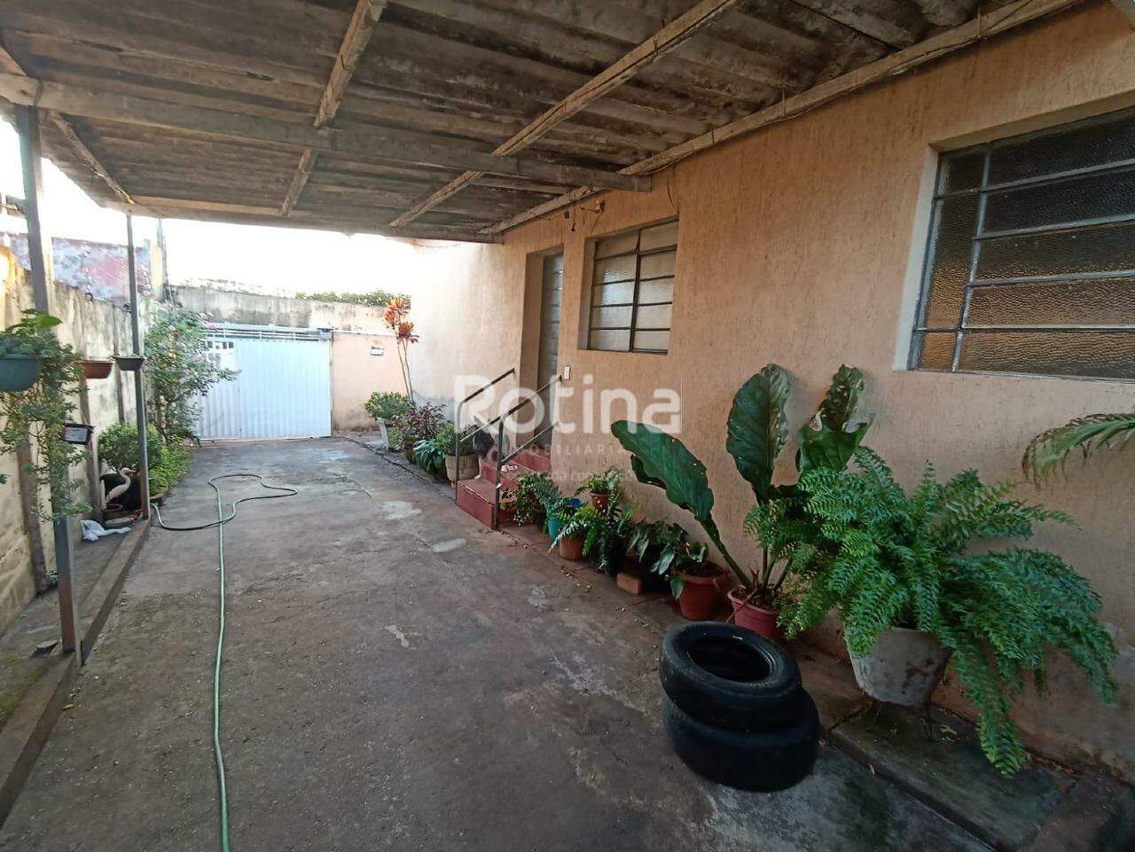 Casa à venda, 3 quartos em Uberlândia no bairro Jardim Brasília no valor de R$ 400.000,00 - Rotina Imobiliária: 