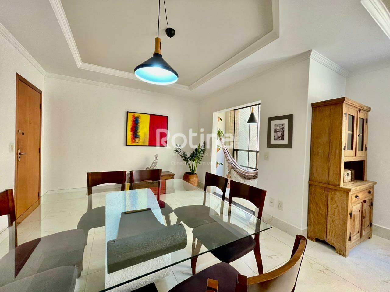 Apartamento à venda, 3 quartos em Uberlândia no bairro Tabajaras no valor de R$ 530.000,00 - Rotina Imobiliária: 