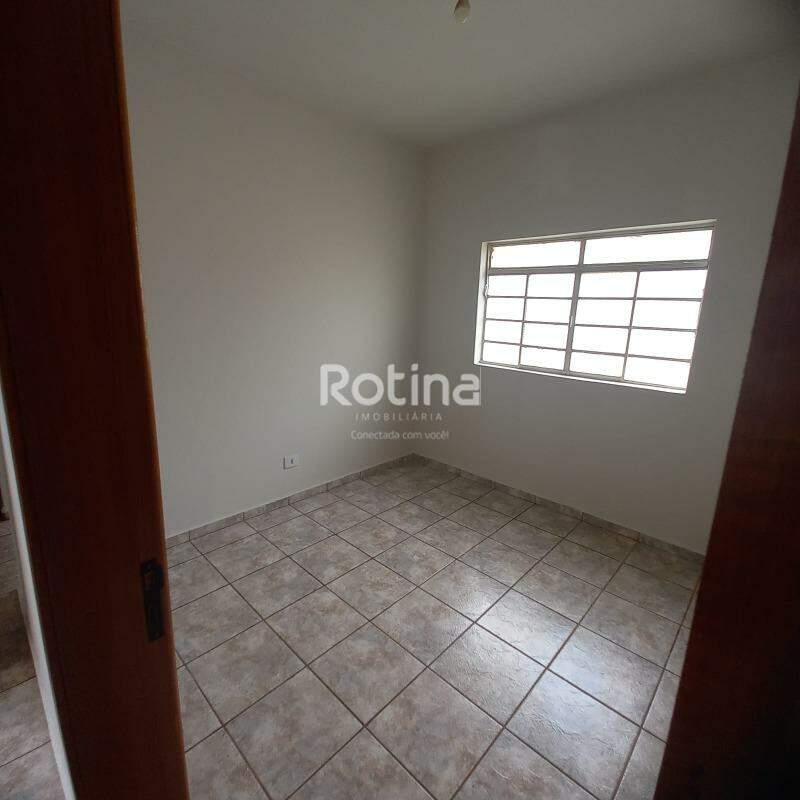 Casa à venda, 4 quartos em Uberlândia no bairro Osvaldo Rezende no valor de R$ 370.000,00 - Rotina Imobiliária: 
