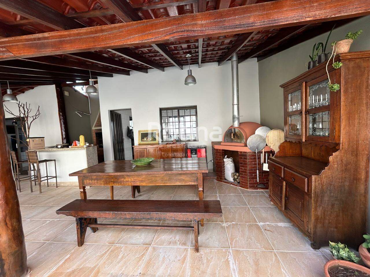 Casa à venda, 3 quartos em Uberlândia no bairro Morada da Colina no valor de R$ 1.500.000,00 - Rotina Imobiliária: 