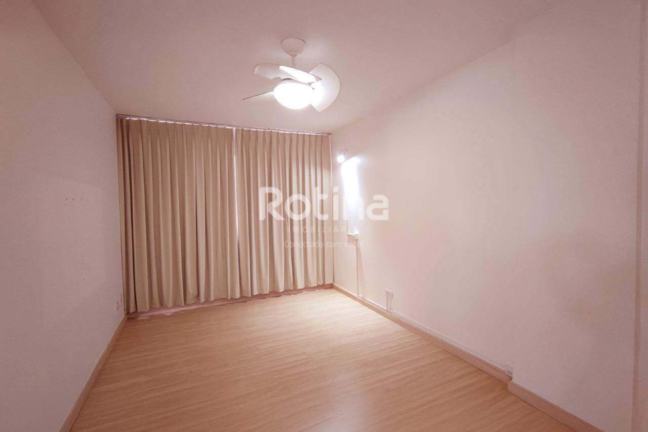 Apartamento à venda, 3 quartos em Uberlândia no bairro Centro no valor de R$ 360.000,00 - Rotina Imobiliária: 