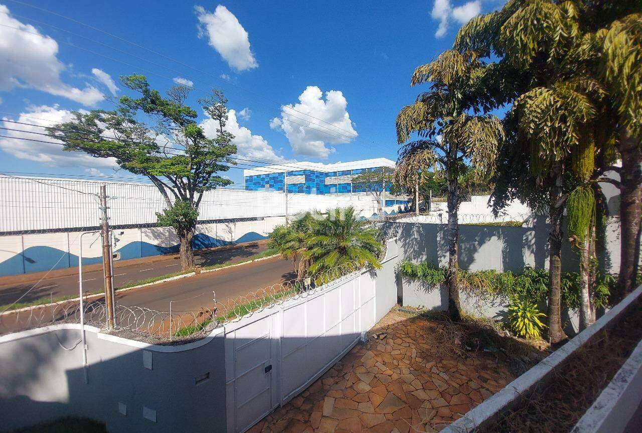 Casa para alugar, em Uberlândia no bairro Cidade Jardim no valor de R$ 5.500,00 - Rotina Imobiliária: 