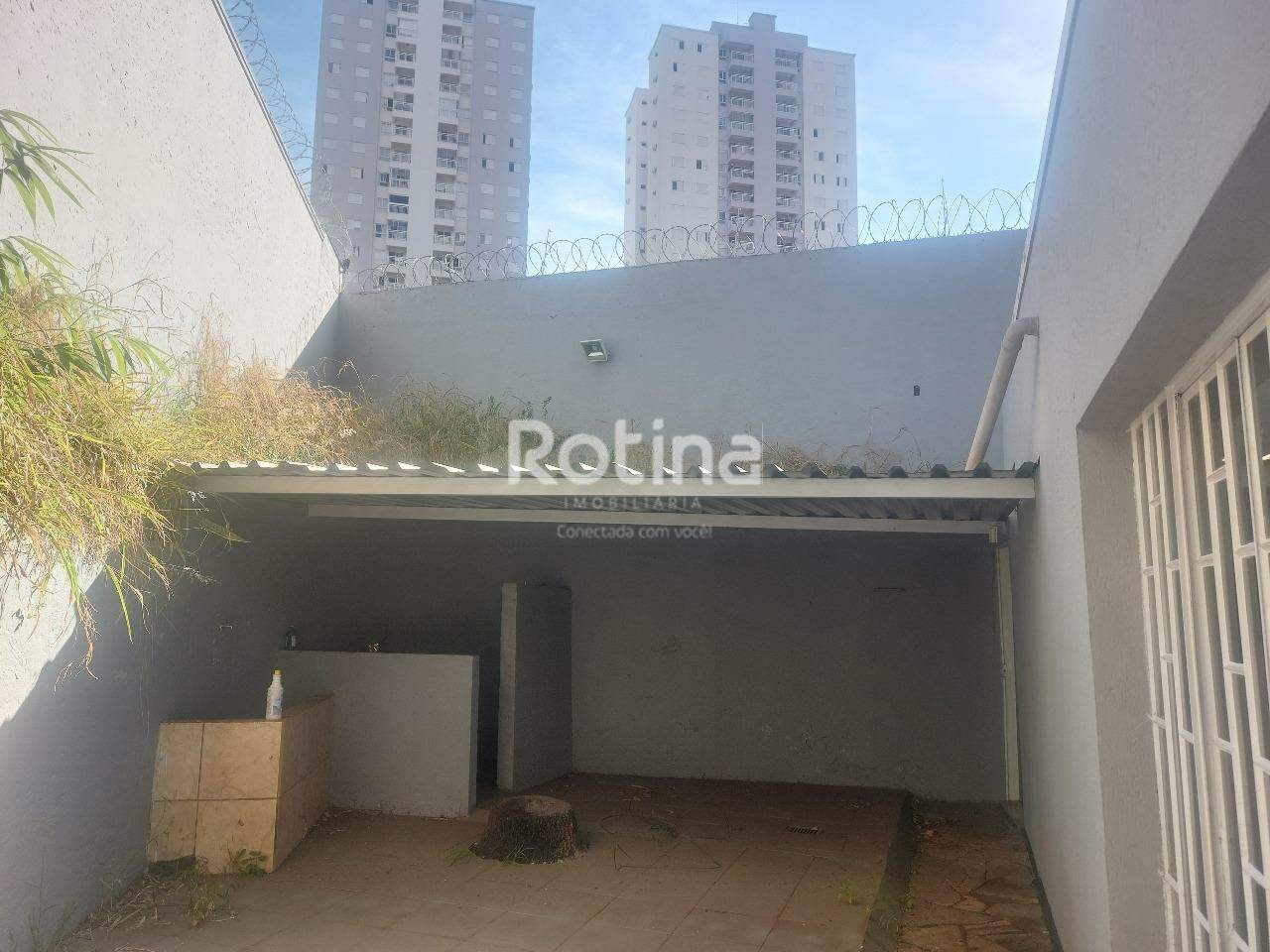 Casa para alugar, em Uberlândia no bairro Cidade Jardim no valor de R$ 5.500,00 - Rotina Imobiliária: 