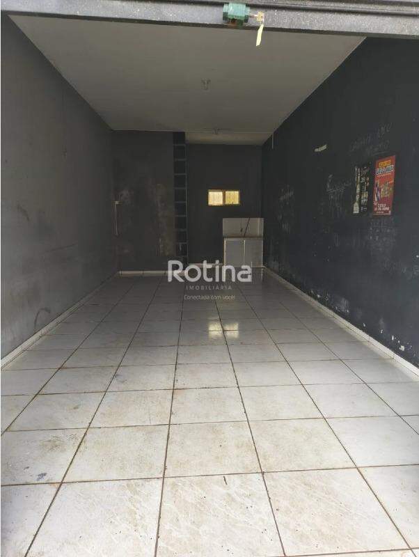 Comercial para alugar, em Uberlândia no bairro Minas Gerais no valor de R$ 800,00 - Rotina Imobiliária: 