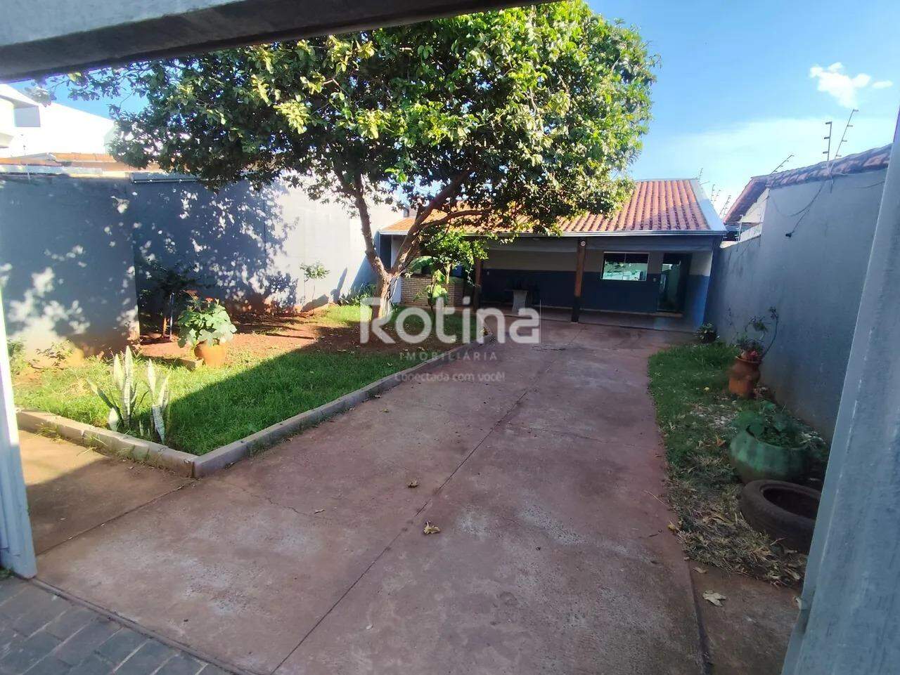 Casa para alugar, 2 quartos em Uberlândia no bairro Jardim Patrícia no valor de R$ 3.000,00 - Rotina Imobiliária: 