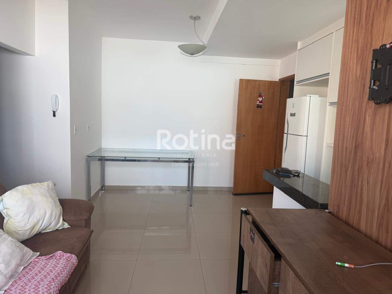Apartamento à venda, 2 quartos em Uberlândia no bairro Santa Mônica no valor de R$ 350.000,00 - Rotina Imobiliária: 
