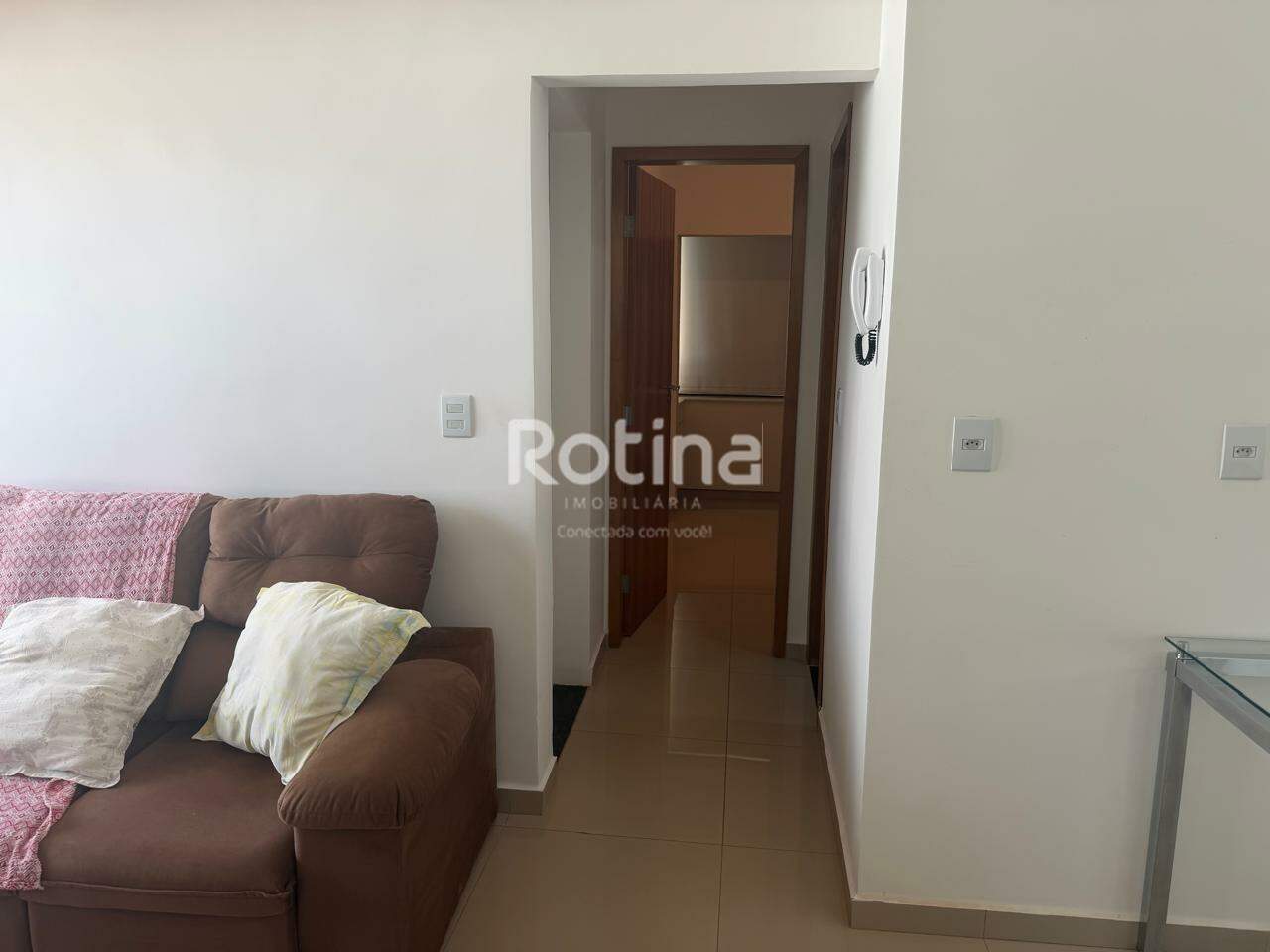 Apartamento à venda, 2 quartos em Uberlândia no bairro Santa Mônica no valor de R$ 350.000,00 - Rotina Imobiliária: 