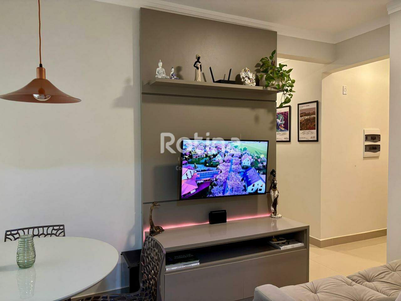 Apartamento à venda, 2 quartos em Uberlândia no bairro Santa Mônica no valor de R$ 330.000,00 - Rotina Imobiliária: 