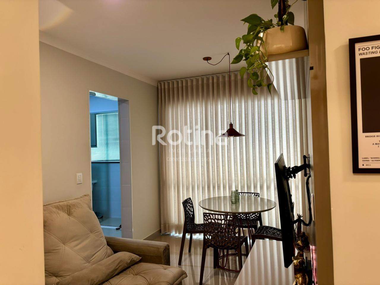 Apartamento à venda, 2 quartos em Uberlândia no bairro Santa Mônica no valor de R$ 330.000,00 - Rotina Imobiliária: 