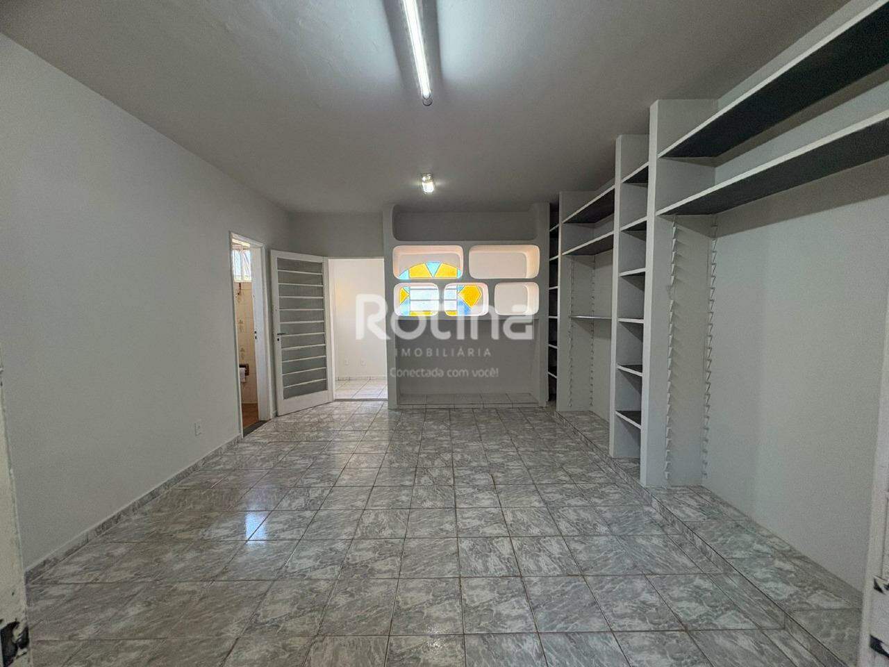 Casa para alugar, 3 quartos em Uberlândia no bairro Saraiva no valor de R$ 5.500,00 - Rotina Imobiliária: 