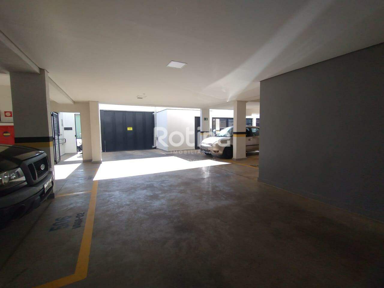 Apartamento para alugar, 2 quartos em Uberlândia no bairro Daniel Fonseca no valor de R$ 2.300,00 - Rotina Imobiliária: 